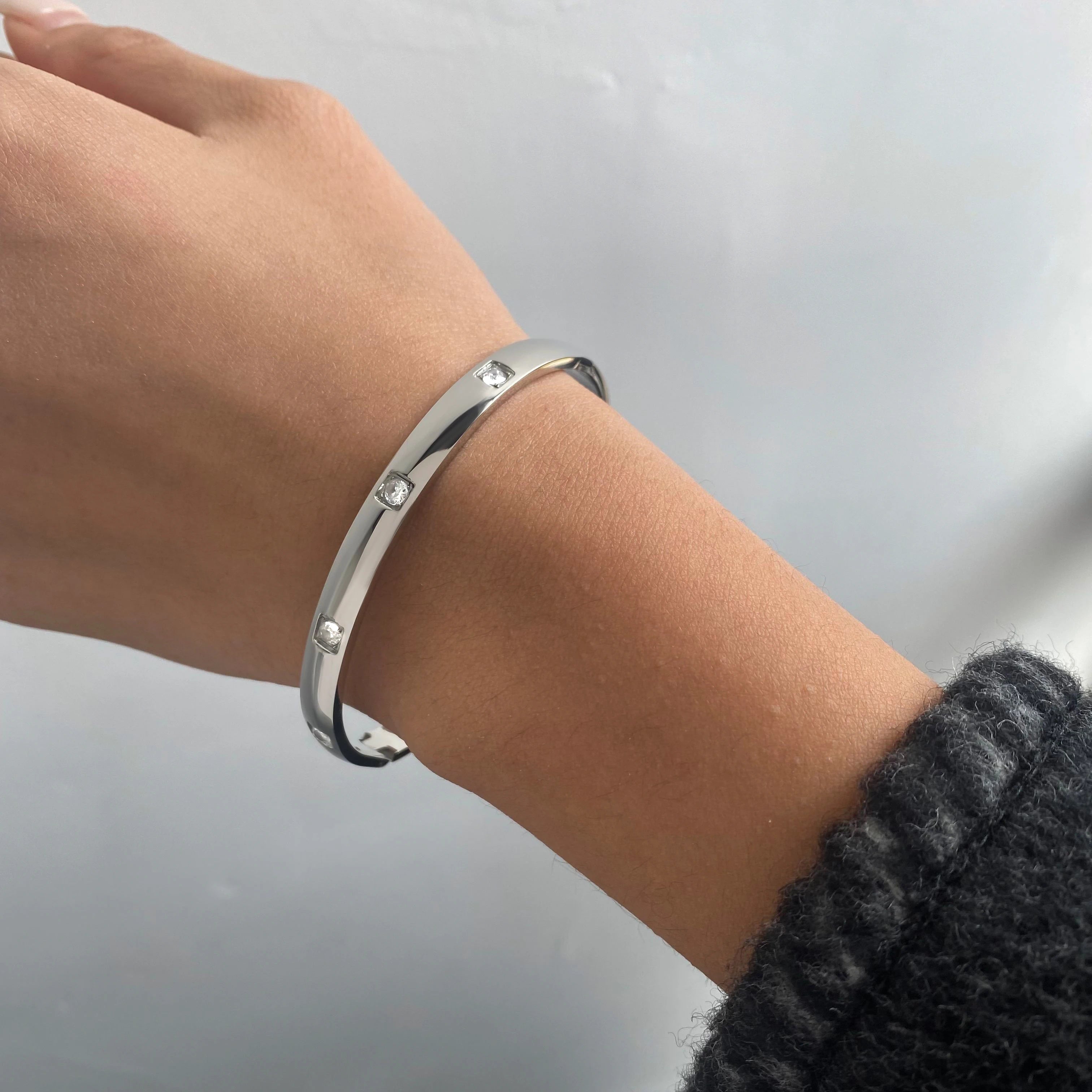 Овална Гривна с Кристали с 18К Позлата в 2 Цвята