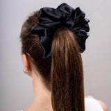 Голямо сатенено скрънчи-black