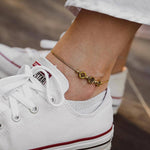 Гривна за глезен от медицинска стомана, златист цвят, перфектен аксесоар за лятно облекло.